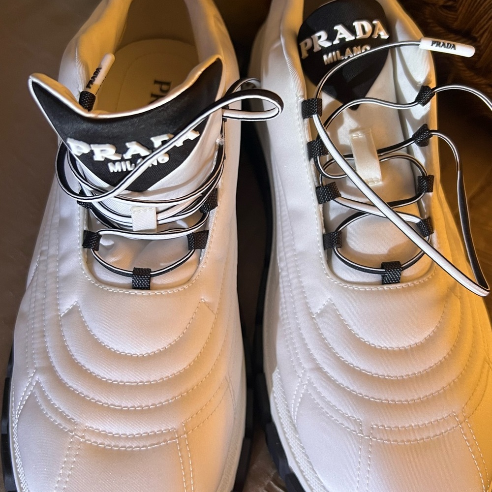 Authentic PRADA sneakers - Picture 9 of 15